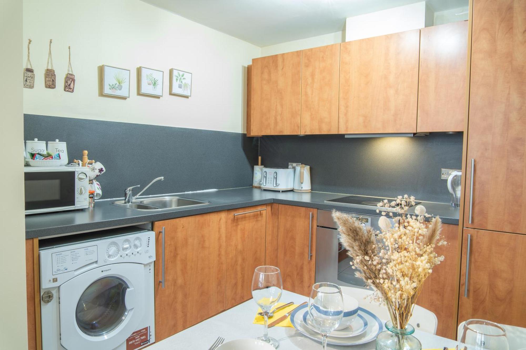 Stay In Our Stylish Flat! & Secure Building & Sleeps Up To 4 Birmingham Exteriér fotografie