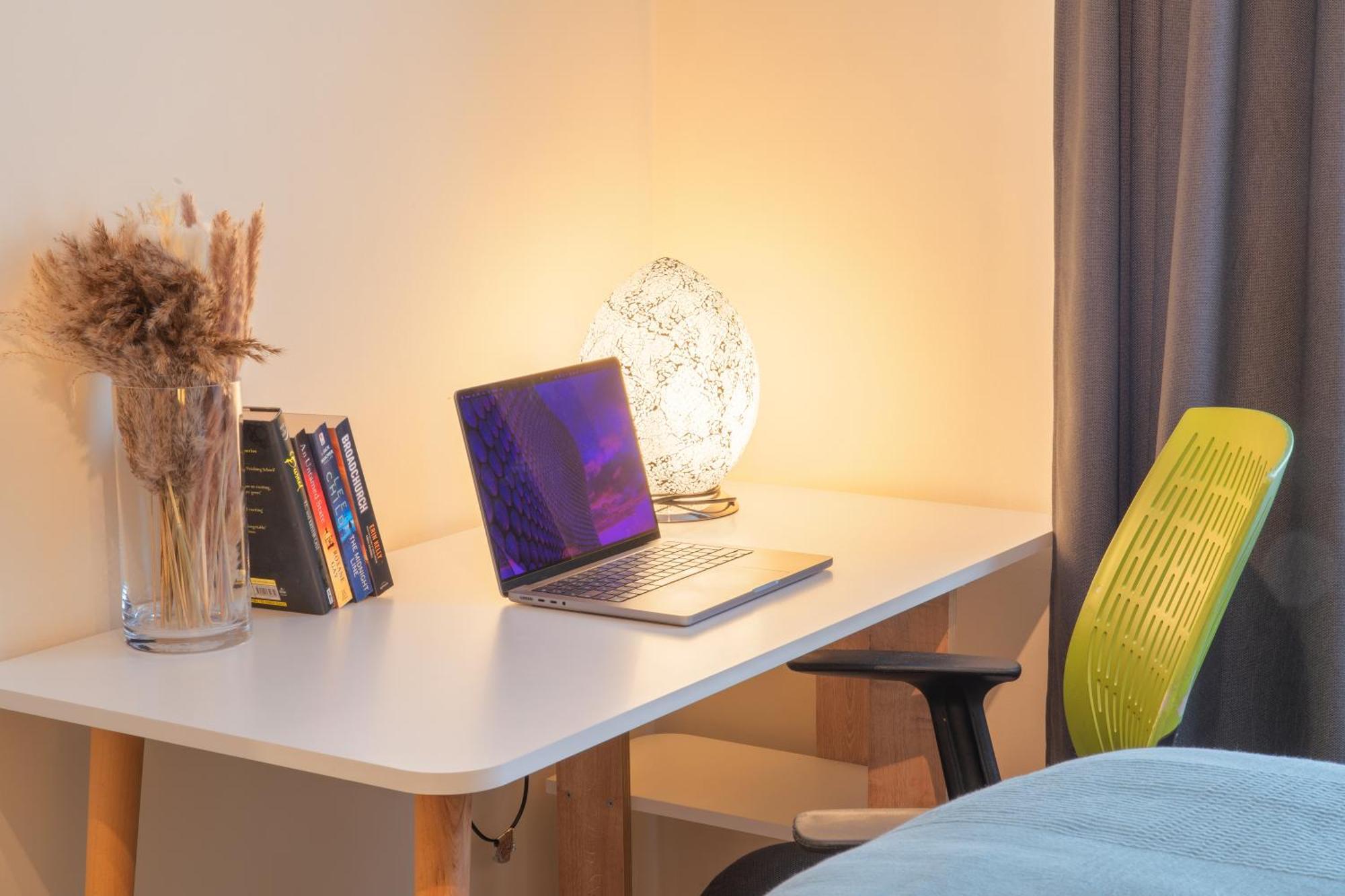 Stay In Our Stylish Flat! & Secure Building & Sleeps Up To 4 Birmingham Exteriér fotografie