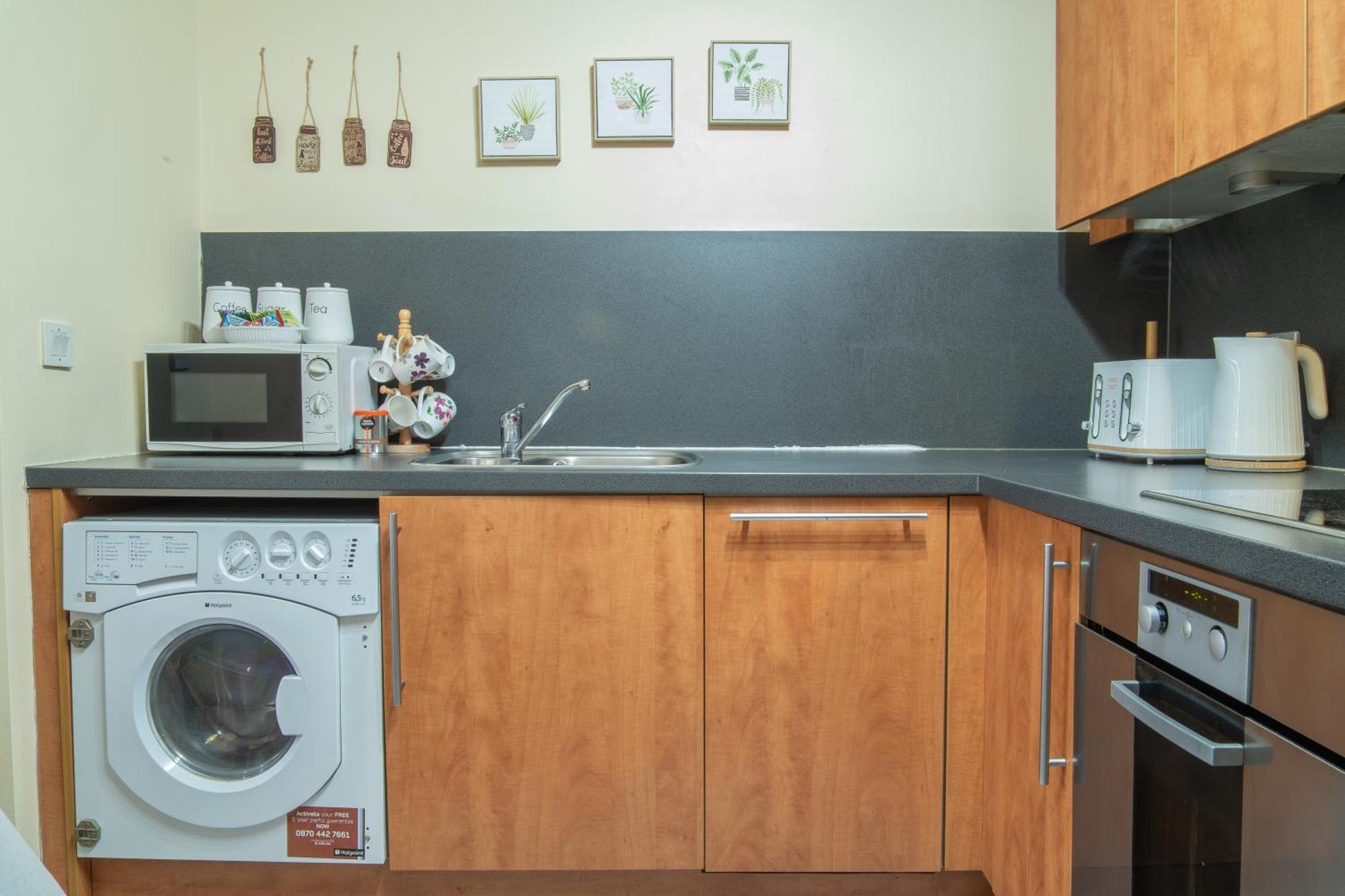 Stay In Our Stylish Flat! & Secure Building & Sleeps Up To 4 Birmingham Exteriér fotografie